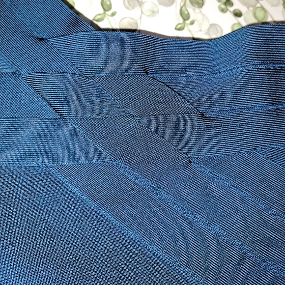 MARCIANO Bandage Bodycon Dress (used) TEAL - Picture 8 of 10